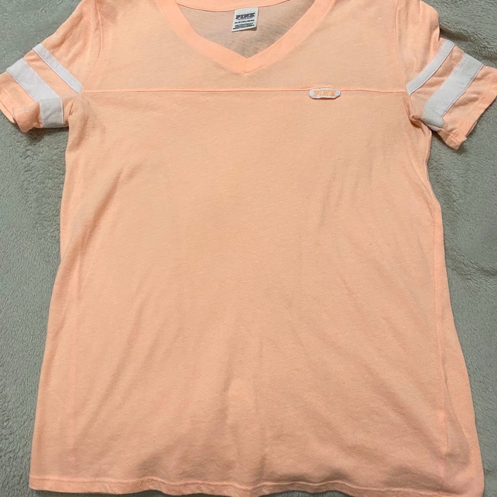 Pink short sleeve t-shirt